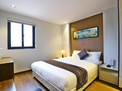 Au Co Street, Vietnam Au Co Street, Vietnam