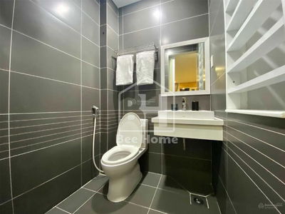 Nguyen Thien Thuat Street, Vietnam  Nguyen Thien Thuat Street, Vietnam