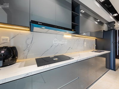 The Nine, Vietnam The Nine, Vietnam