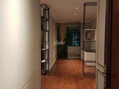 Trung Hoa Nhan Chinh, Vietnam Trung Hoa Nhan Chinh, Vietnam