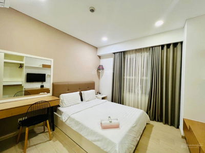 Sunrise City, Vietnam  Sunrise City, Vietnam