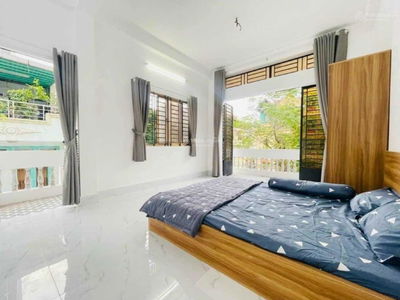 Thanh Thai Street, Vietnam Thanh Thai Street, Vietnam