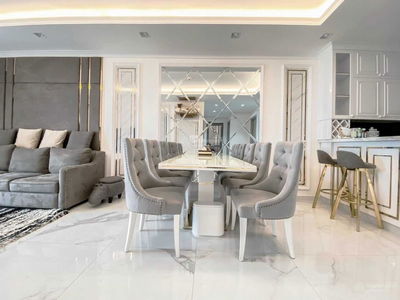 Sunrise City, Vietnam Sunrise City, Vietnam