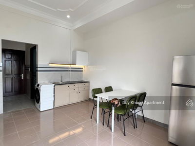 Dang Thuy Tram Street, Vietnam Dang Thuy Tram Street, Vietnam