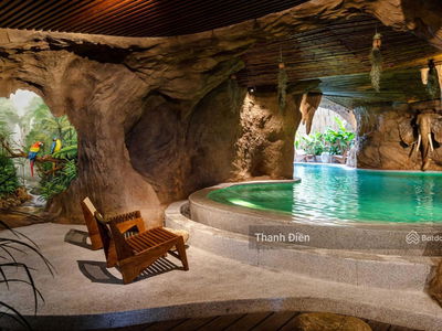 Ngo Tat To Street, Vietnam Ngo Tat To Street, Vietnam