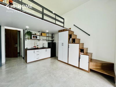 Lac Long Quan Street, Vietnam Lac Long Quan Street, Vietnam