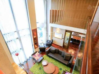 Hoang Thanh Tower, Vietnam Hoang Thanh Tower, Vietnam