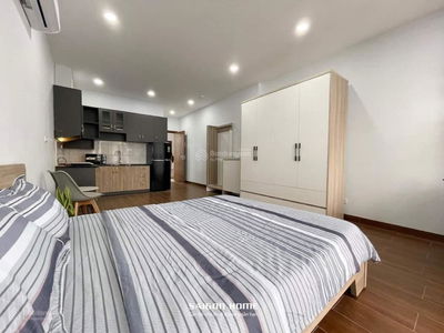 Bui Dinh Tuy Street, Vietnam Bui Dinh Tuy Street, Vietnam