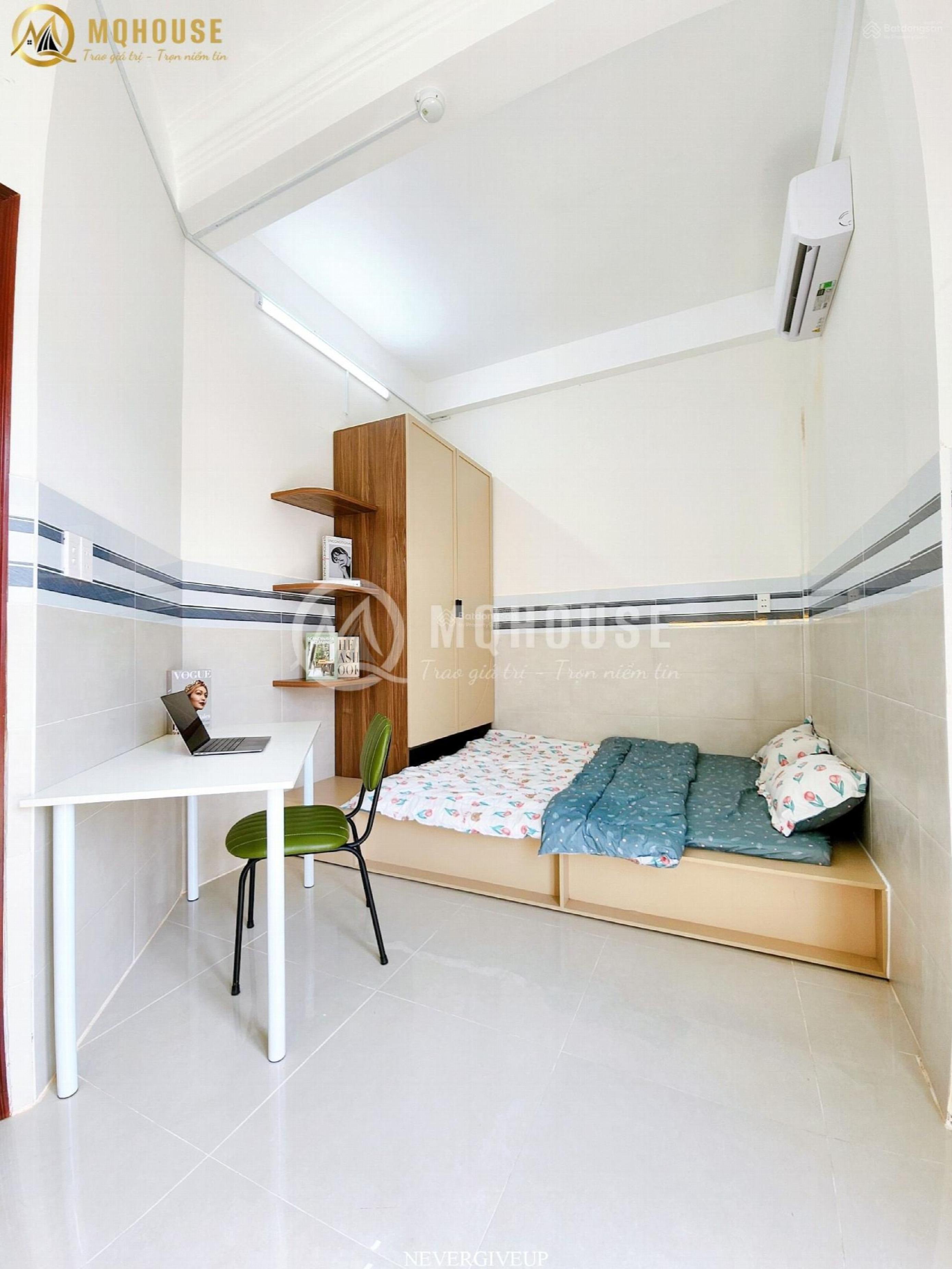 Dang Thuy Tram Street, Vietnam Dang Thuy Tram Street, Vietnam