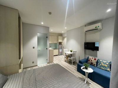 Nguyen Cuu Van Street, Vietnam Nguyen Cuu Van Street, Vietnam