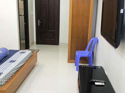 Tran Luu Street, Vietnam  Tran Luu Street, Vietnam