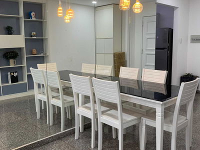 Hoang Anh Thanh Binh, Vietnam Hoang Anh Thanh Binh, Vietnam