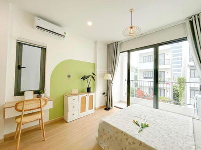 Tran Nao Street, Vietnam  Tran Nao Street, Vietnam