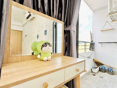 Chu Van An Street, Vietnam Chu Van An Street, Vietnam