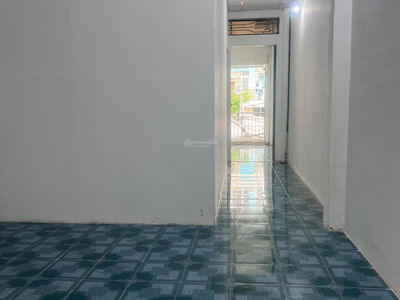 Nguyen Thi Tan Street, Vietnam  Nguyen Thi Tan Street, Vietnam