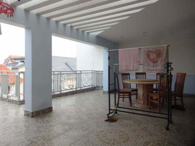 Lac Long Quan Street, Vietnam Lac Long Quan Street, Vietnam