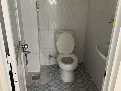 Van Kiep Street, Vietnam  Van Kiep Street, Vietnam