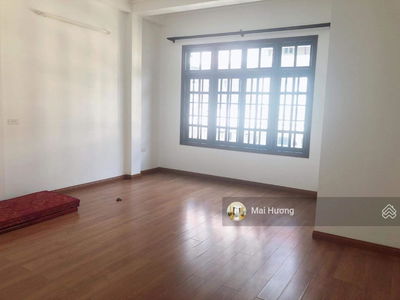 Ngoc Ha Street, Vietnam Ngoc Ha Street, Vietnam