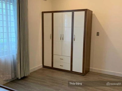 Hoang The Thien Street, Vietnam Hoang The Thien Street, Vietnam