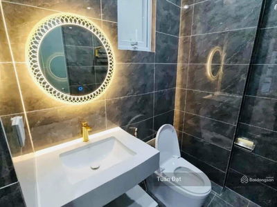 Lang Ha Street, Vietnam Lang Ha Street, Vietnam