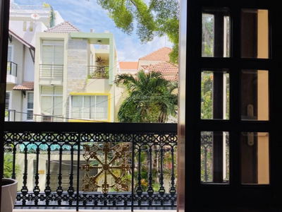 Nguyen Van Huong Street, Vietnam Nguyen Van Huong Street, Vietnam