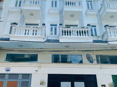 Le Duc Tho Street, Vietnam Le Duc Tho Street, Vietnam