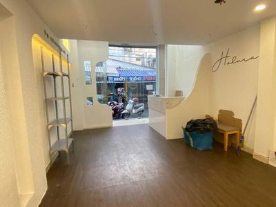 Van Kiep Street, Vietnam  Van Kiep Street, Vietnam