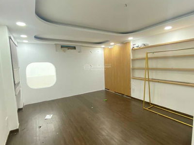 Van Kiep Street, Vietnam  Van Kiep Street, Vietnam