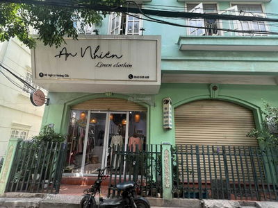 Nguyen Hong Street, Vietnam Nguyen Hong Street, Vietnam