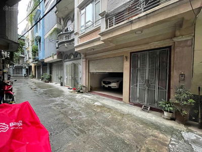 Bach Dang Street, Vietnam Bach Dang Street, Vietnam