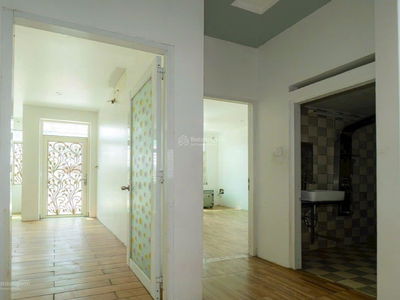 Bung Ong Thoan Street, Vietnam Bung Ong Thoan Street, Vietnam