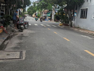 Nguyen Son Street, Vietnam Nguyen Son Street, Vietnam