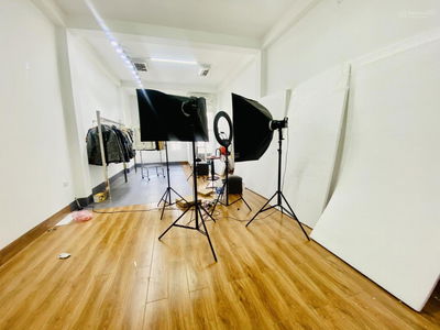 Hoang Hoa Tham Street, Vietnam Hoang Hoa Tham Street, Vietnam