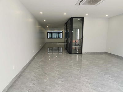 Nguyen Quoc Tri Street, Vietnam Nguyen Quoc Tri Street, Vietnam