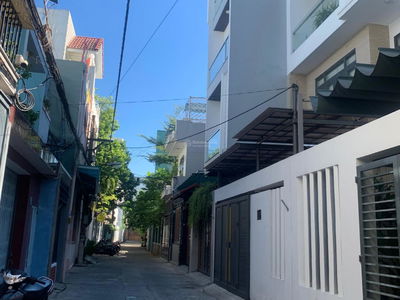 Ong Ich Khiem Street, Vietnam Ong Ich Khiem Street, Vietnam