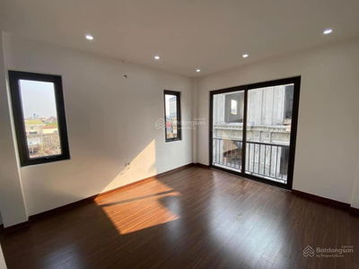 Sai Dong Street, Vietnam Sai Dong Street, Vietnam