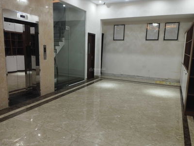 Lac Long Quan Street, Vietnam Lac Long Quan Street, Vietnam