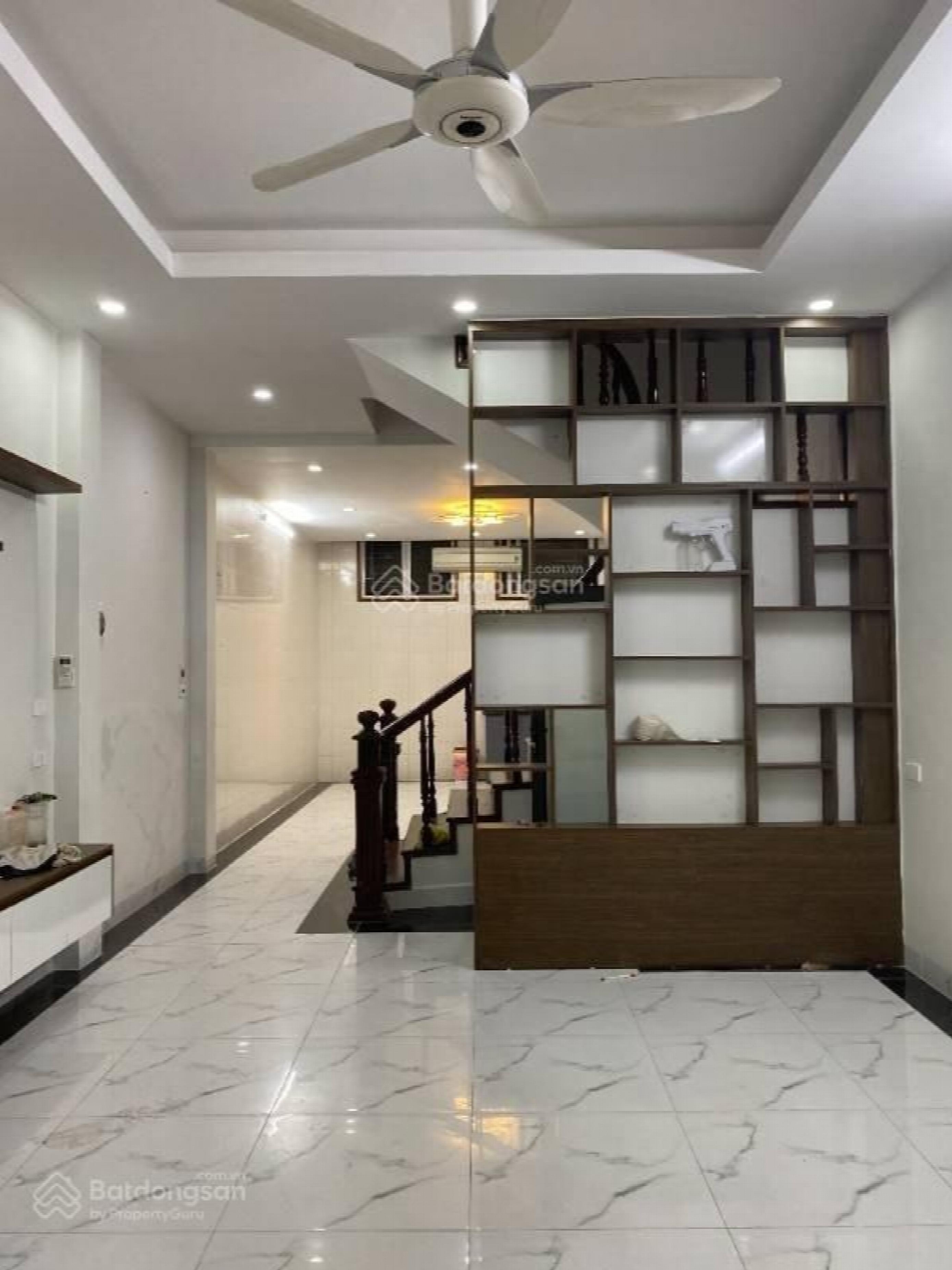 Nguyen Hy Quang Street, Vietnam Nguyen Hy Quang Street, Vietnam