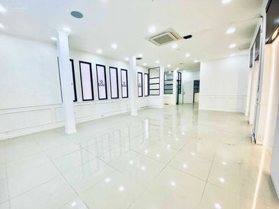 Bach Ma Street, Vietnam Bach Ma Street, Vietnam