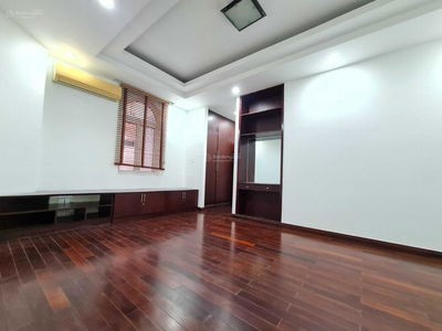 Quoc Huong Street, Vietnam Quoc Huong Street, Vietnam