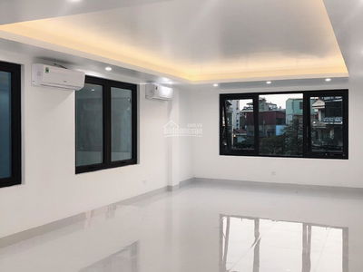 Hoang Hoa Tham Street, Vietnam Hoang Hoa Tham Street, Vietnam