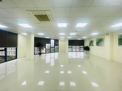 Nguyen Chanh Street, Vietnam Nguyen Chanh Street, Vietnam