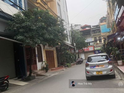 Nguyen Chi Thanh Street, Vietnam Nguyen Chi Thanh Street, Vietnam