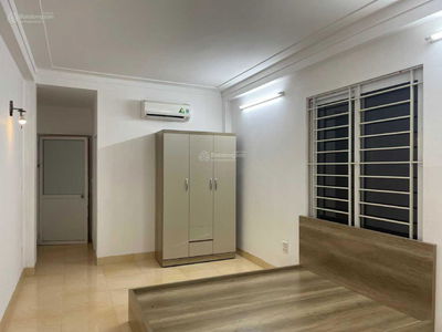 Ngoc Thuy Ward, Vietnam Ngoc Thuy Ward, Vietnam