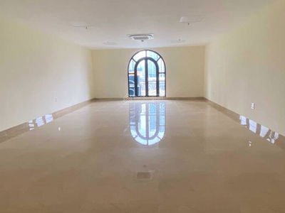 Le Duc Tho Street, Vietnam Le Duc Tho Street, Vietnam