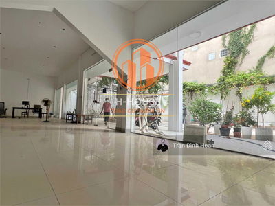 Yen The Street, Vietnam Yen The Street, Vietnam