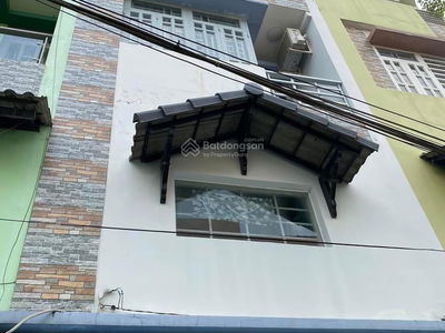 Quang Trung Street, Vietnam Quang Trung Street, Vietnam