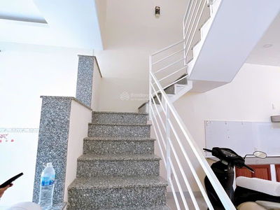 Huong Lo Ngoc Hiep Street, Vietnam Huong Lo Ngoc Hiep Street, Vietnam