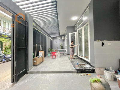 Tran Nao Street, Vietnam  Tran Nao Street, Vietnam