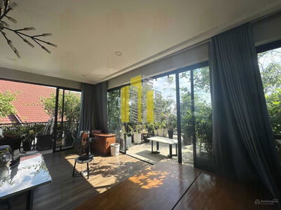 Tran Nao Street, Vietnam  Tran Nao Street, Vietnam